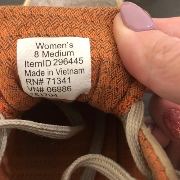 L.L Bean Sneakers Size 8 - Picture 6 of 6